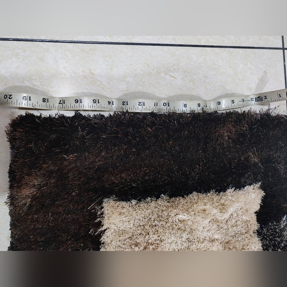 Modern stylish bedroom carpet (NWT) - Picture 4 of 4